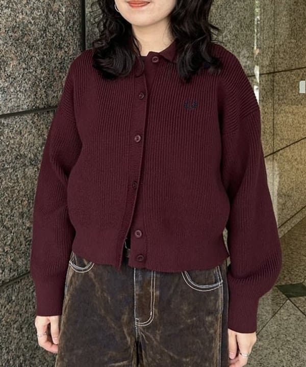 Sakiさんの「BEAMS WOMEN｜【別注】FRED PERRY / Tipped Collar Cardigan」を使ったコーディネート