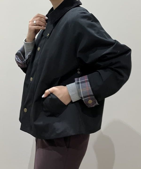 NATSUKIさんの「BEAMS WOMEN｜【別注】Barbour / TRANSPORT ジャケット」を使ったコーディネート