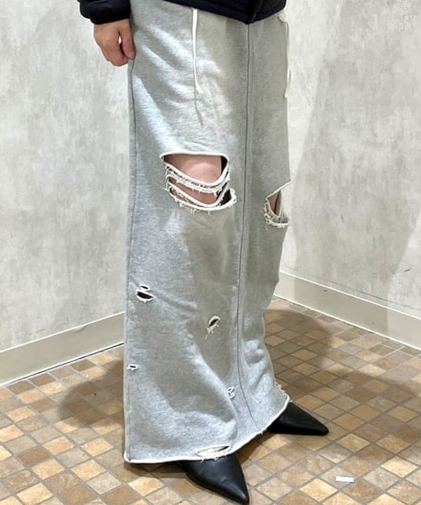 森本 理絵さんの「BEAMS WOMEN｜DANTON / CREWNECK INNER DOWN JACKET 25AW」を使ったコーディネート