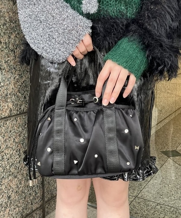 加歩さんの「BEAMS WOMEN｜maturely / スリーヤーン ボウタイ ロングスリーブ」を使ったコーディネート