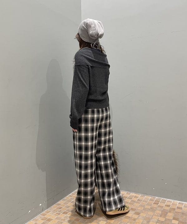 reiさんの「BEAMS WOMEN｜ロング ファー バッグ」を使ったコーディネート