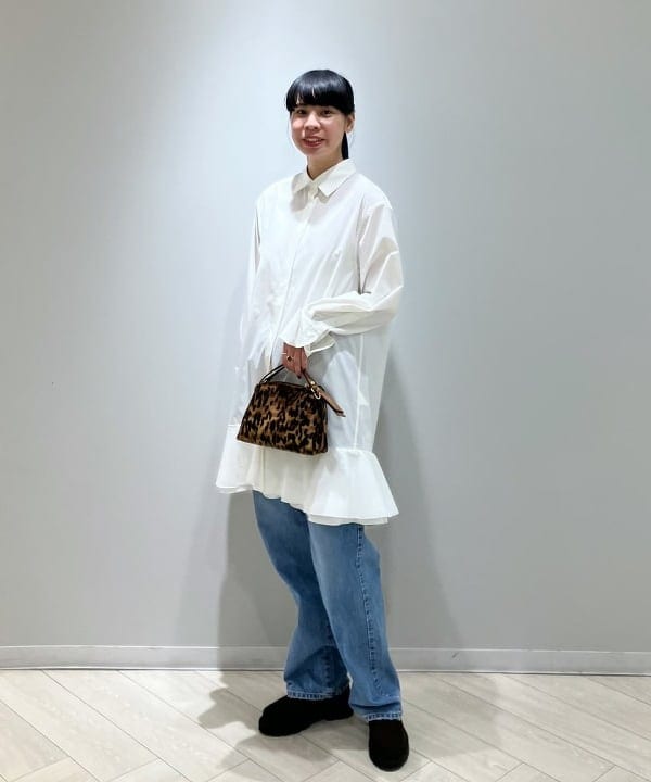 OSUMIさんの「BEAMS WOMEN｜フリルヘム シャツ ワンピース」を使ったコーディネート