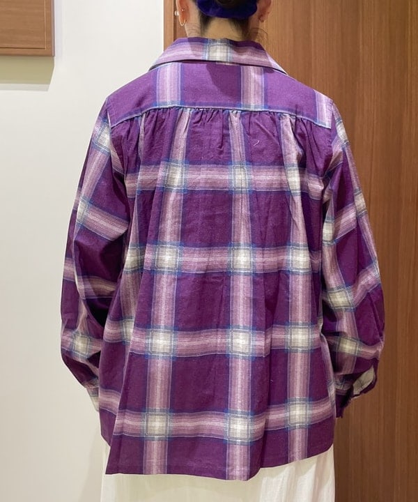 コウリキ　マミさんの「BEAMS WOMEN｜ユーロ ヴィンテージ フリル スカート」を使ったコーディネート