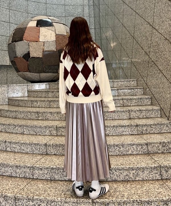 はやしあかねさんの「BEAMS WOMEN｜【別注】FRED PERRY / ARGYLE JUMPER」を使ったコーディネート