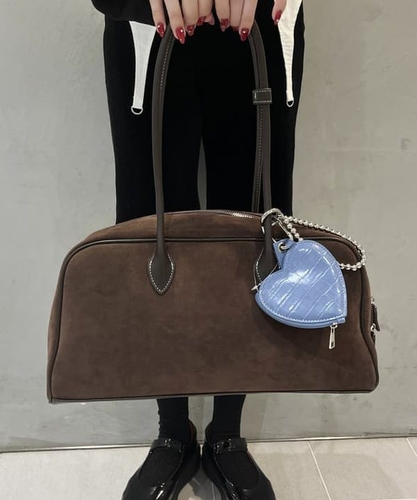 江口 息吹さんの「BEAMS WOMEN｜クロップド クルーネック カーディガン」を使ったコーディネート