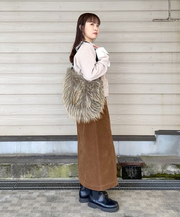 カタヤマ アヤさんの「BEAMS WOMEN｜ORCIVAL / フリース クルーネック カーディガン」を使ったコーディネート