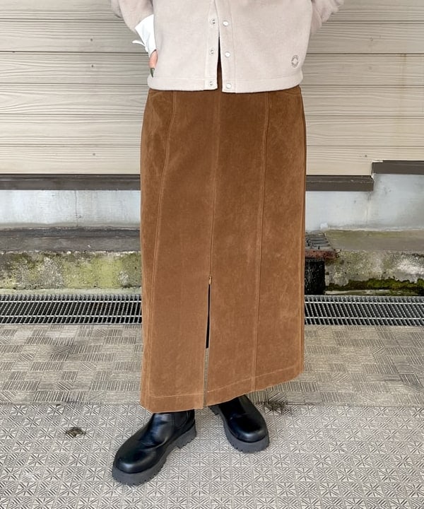 カタヤマ アヤさんの「BEAMS WOMEN｜ORCIVAL / フリース クルーネック カーディガン」を使ったコーディネート