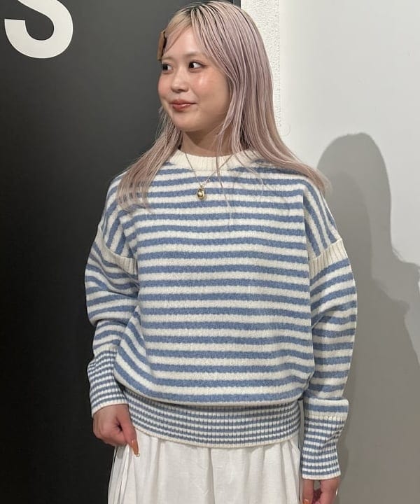ando naoさんの「BEAMS WOMEN｜ユーロ ヴィンテージ フリル スカート」を使ったコーディネート