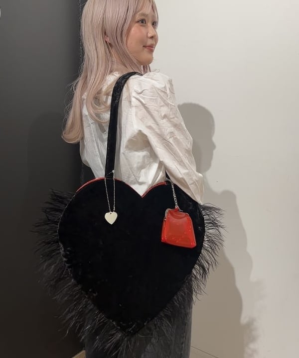 ando naoさんの「BEAMS WOMEN｜【別注】Lee &times; maturely / デニム アシメ パンツ」を使ったコーディネート