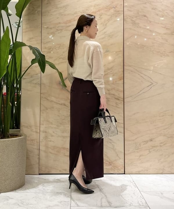 関 桂子さんの「BEAMS WOMEN｜【別注】BATONER / シアー モヘヤ ポロニット」を使ったコーディネート