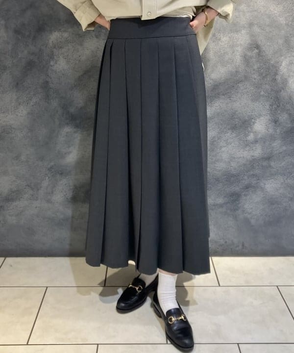 OSUMIさんの「BEAMS WOMEN｜ウェイビー フェイクファー ジレ」を使ったコーディネート