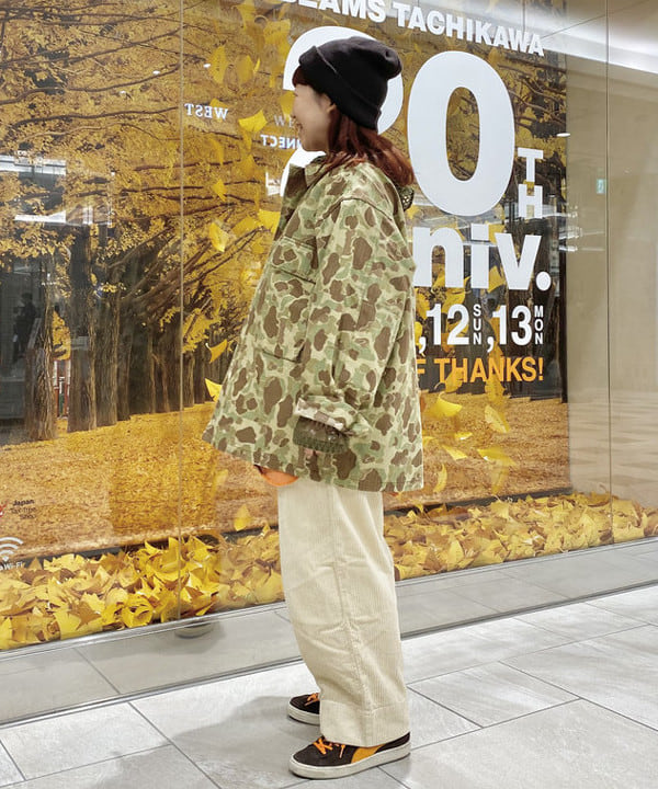 原口 愛さんの「BEAMS WOMEN｜【別注】BUZZ RICKSON'S / ヘリンボーン カモ ジャケット」を使ったコーディネート