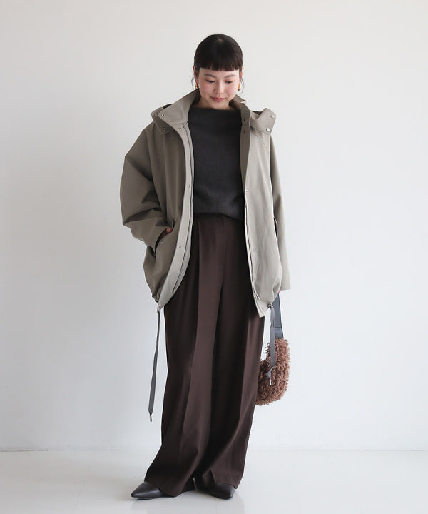 Ichika Hondaさんの「BEAMS WOMEN｜【別注】エディター坪田あさみ &times; WOOLRICH / ANORAK ダウンブルゾン」を使ったコーディネート