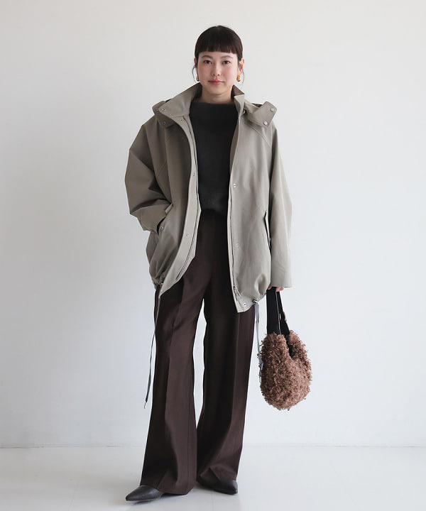 Ichika Hondaさんの「BEAMS WOMEN｜【別注】エディター坪田あさみ &times; WOOLRICH / ANORAK ダウンブルゾン」を使ったコーディネート