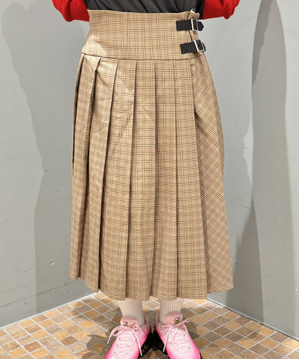 YABUさんの「BEAMS WOMEN｜リブ ポロ カーディガン」を使ったコーディネート