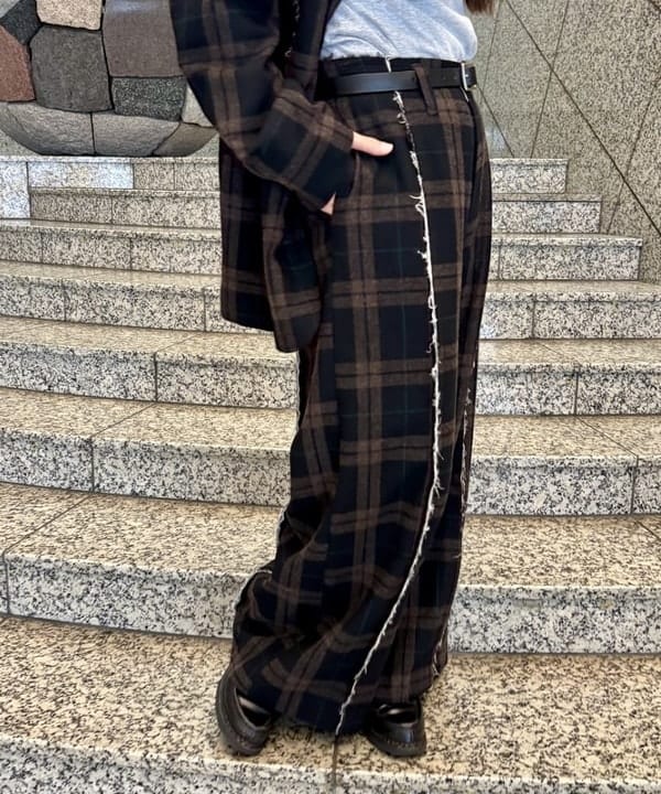 サイトウ　トモミさんの「BEAMS WOMEN｜リサイクルウール カットオフ ジャケット」を使ったコーディネート