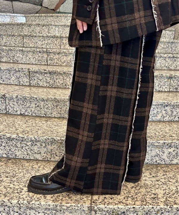 サイトウ　トモミさんの「BEAMS WOMEN｜リサイクルウール カットオフ ジャケット」を使ったコーディネート