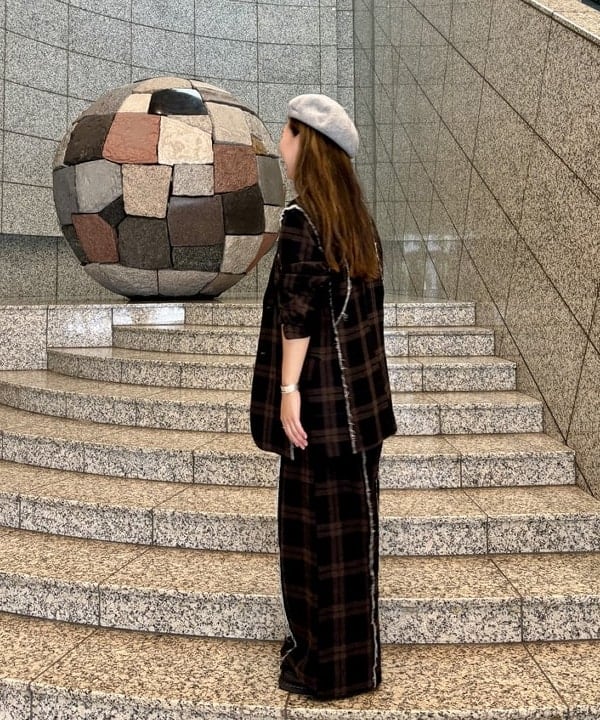 サイトウ　トモミさんの「BEAMS WOMEN｜リサイクルウール カットオフ ジャケット」を使ったコーディネート