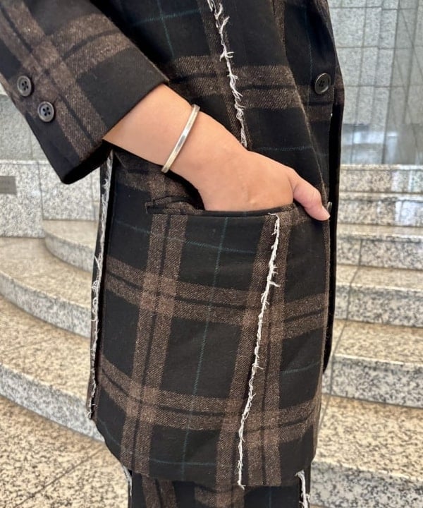 サイトウ　トモミさんの「BEAMS WOMEN｜リサイクルウール カットオフ ジャケット」を使ったコーディネート