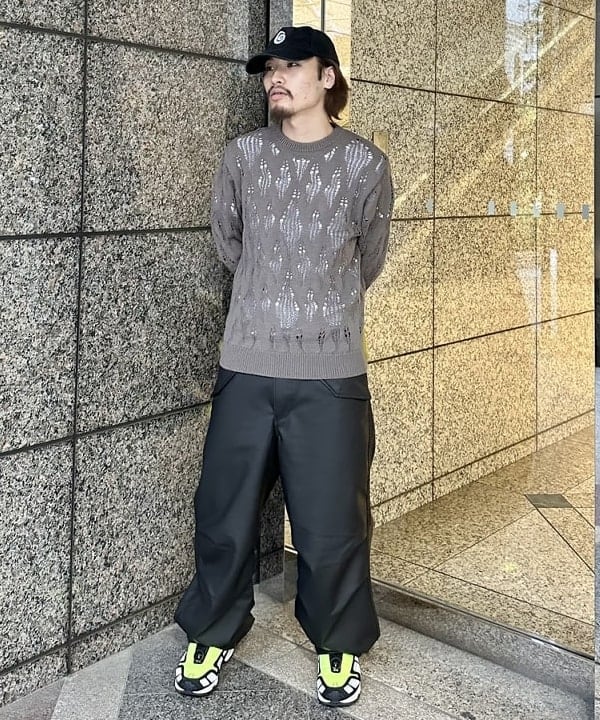 吉田 洸輝さんの「BEAMS WOMEN｜リラックスフィット 3ゲージ クルーネック ニット」を使ったコーディネート