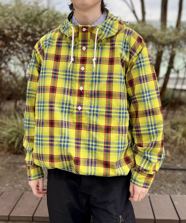 うえきんぐさんの「ワイドフィット リフレクター チェック フードシャツ」を使ったコーディネート