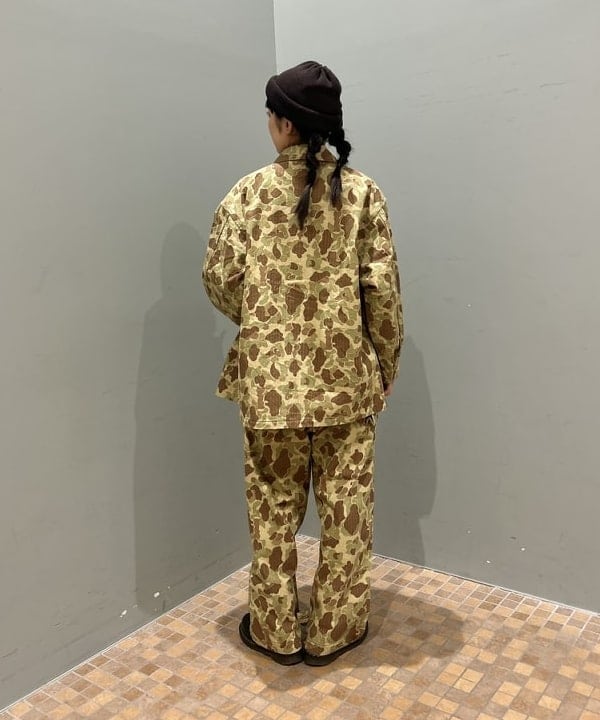 ばるたんさんの「BEAMS WOMEN｜【別注】BUZZ RICKSON'S / ヘリンボーン カモ ジャケット」を使ったコーディネート