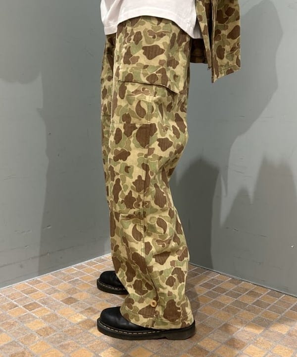 ばるたんさんの「BEAMS WOMEN｜【別注】BUZZ RICKSON'S / ヘリンボーン カモ ジャケット」を使ったコーディネート