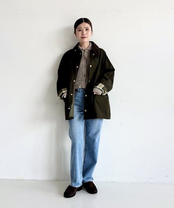AONO SHIKAMAさんの「BEAMS WOMEN｜【別注】Barbour / BEDALE ジャケット」を使ったコーディネート