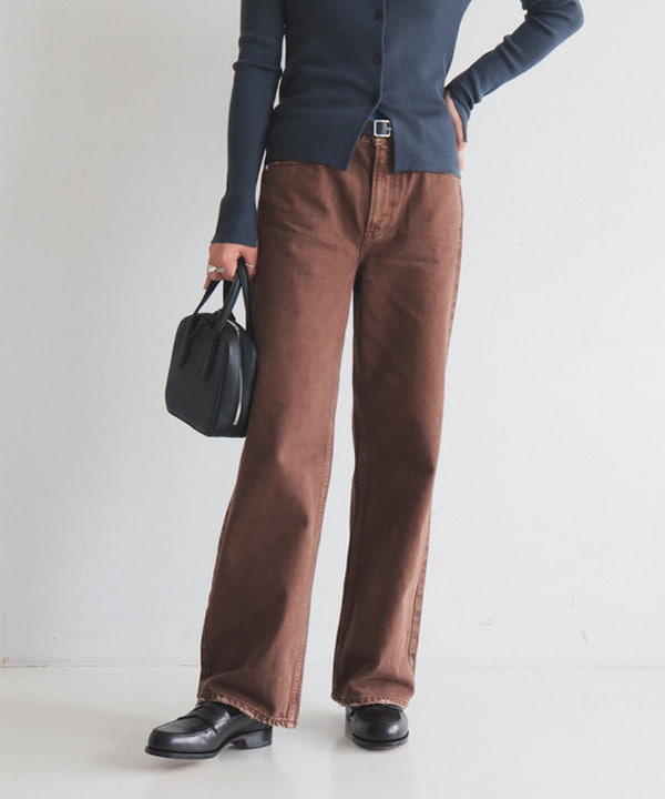 中丸　栞さんの「BEAMS WOMEN｜ポリエステル ウール ポロ カーディガン」を使ったコーディネート