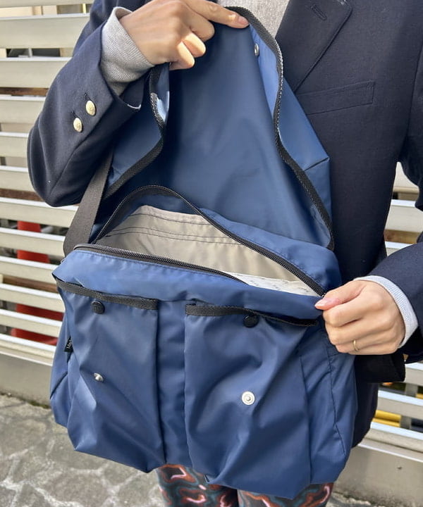 MATSUMOTO AMIさんの「BEAMS WOMEN｜BAG'n'NOUN / TRAVEL SHOULDER LITE」を使ったコーディネート