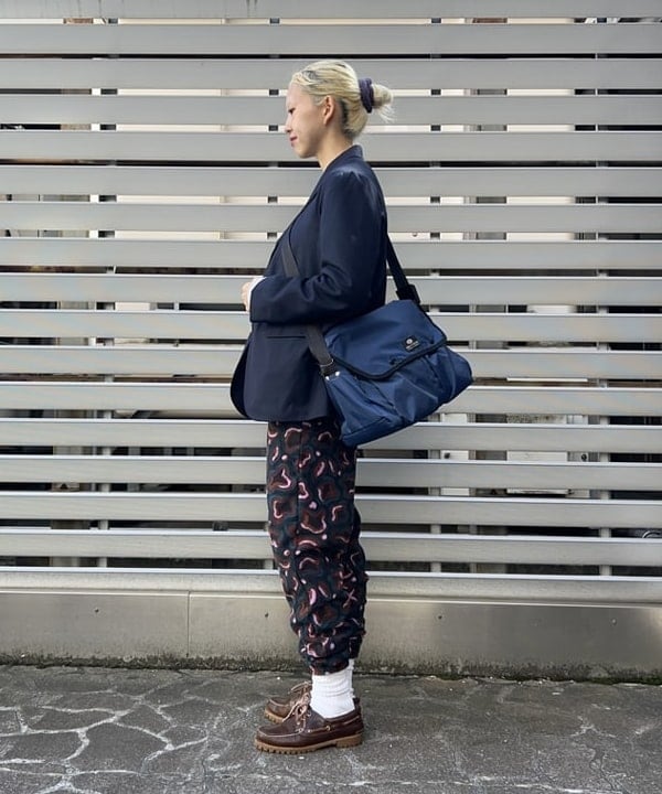 MATSUMOTO AMIさんの「BEAMS WOMEN｜BAG'n'NOUN / TRAVEL SHOULDER LITE」を使ったコーディネート