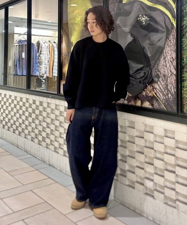 Kellyさんの「BEAMS WOMEN｜ワイドショートフィット 12ゲージ スリットニット」を使ったコーディネート