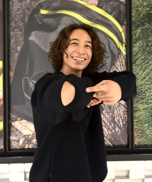 Kellyさんの「BEAMS WOMEN｜ワイドショートフィット 12ゲージ スリットニット」を使ったコーディネート