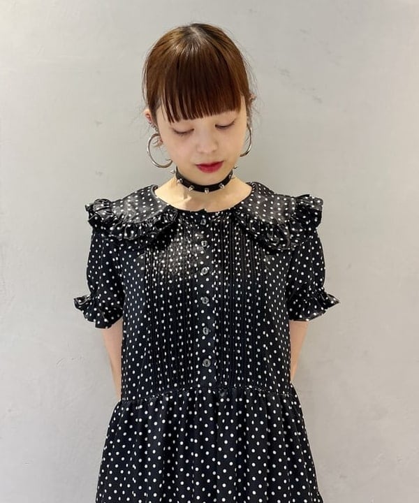 りかちょび/岸本梨佳さんの「BEAMS WOMEN｜CHRISTIAN VILLA / スクエア ボストン バッグS」を使ったコーディネート