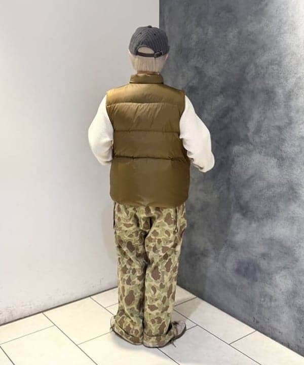 yokoyama shionさんの「BEAMS WOMEN｜リバーシブル ダウン ベスト」を使ったコーディネート