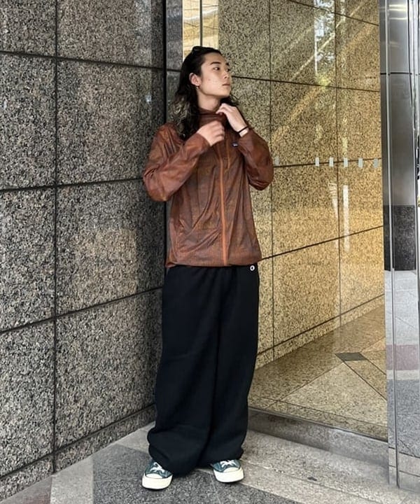 菊田 悠さんの「BEAMS WOMEN｜【別注】Champion / FLEECE PANTS」を使ったコーディネート