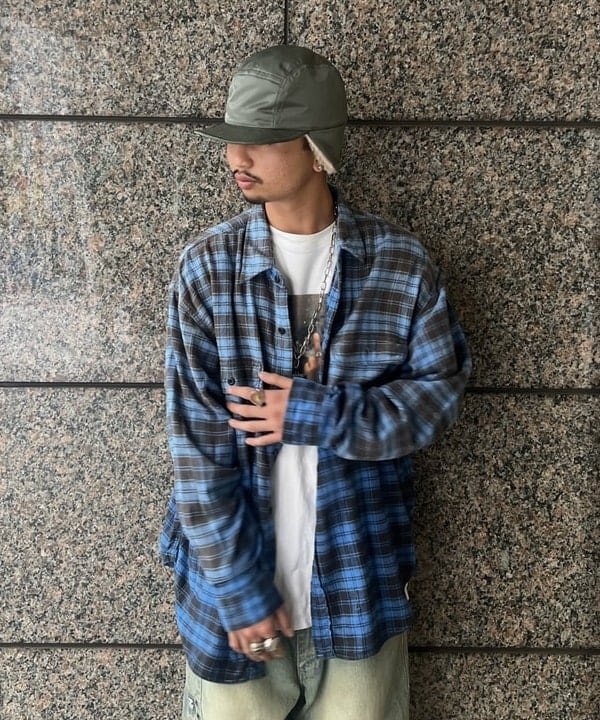 ムファサさんの「BEAMS WOMEN｜ワイドフィット フェード チェックシャツ」を使ったコーディネート