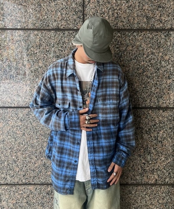 ムファサさんの「BEAMS WOMEN｜ワイドフィット フェード チェックシャツ」を使ったコーディネート