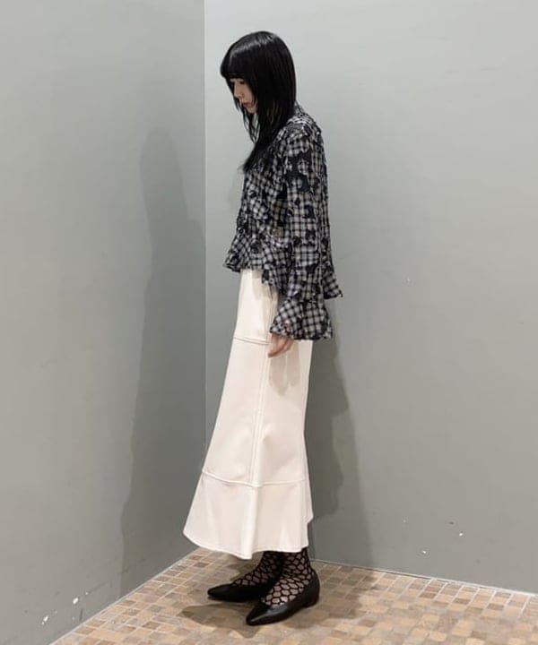 加歩さんの「BEAMS WOMEN｜チェック レース ダメージ シャツ」を使ったコーディネート