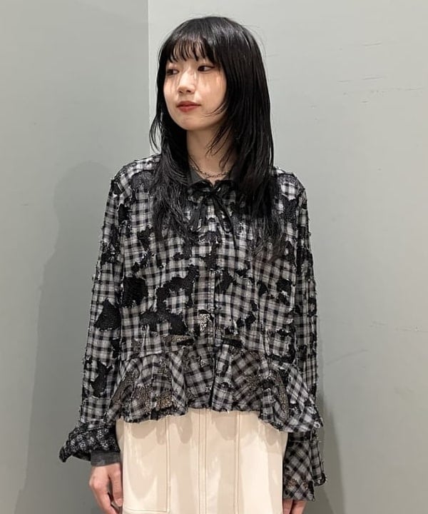 加歩さんの「BEAMS WOMEN｜チェック レース ダメージ シャツ」を使ったコーディネート