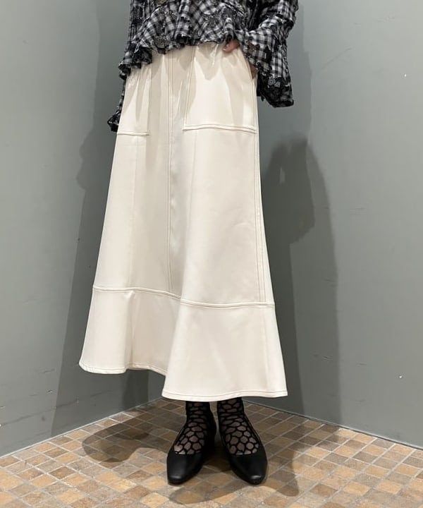 加歩さんの「BEAMS WOMEN｜チェック レース ダメージ シャツ」を使ったコーディネート