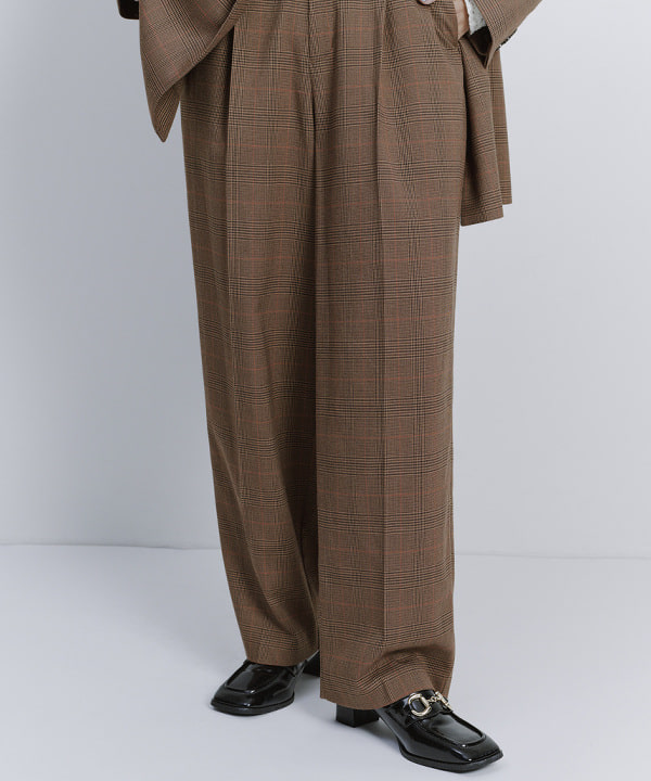 大木さんの「BEAMS WOMEN｜チェック 4ボタン W ジャケット」を使ったコーディネート