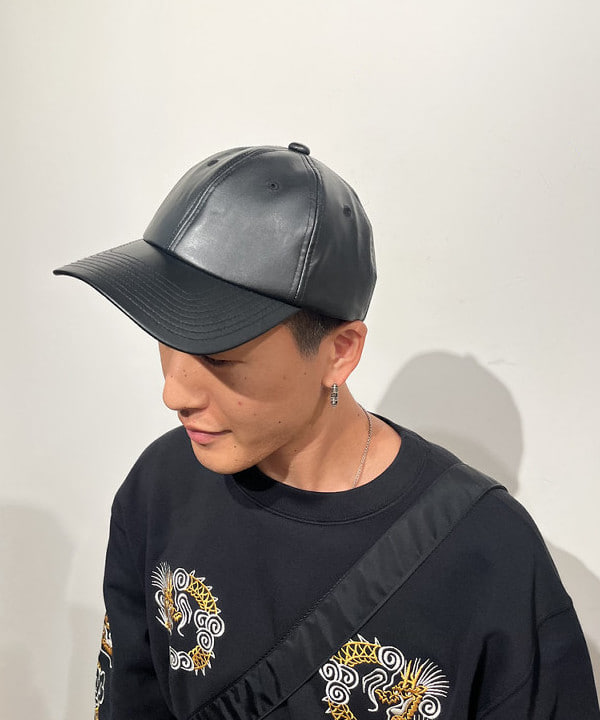 BANさんの「BEAMS WOMEN｜【別注】テーラー東洋 / SUKA CREW SWEAT EMBROIDERED」を使ったコーディネート