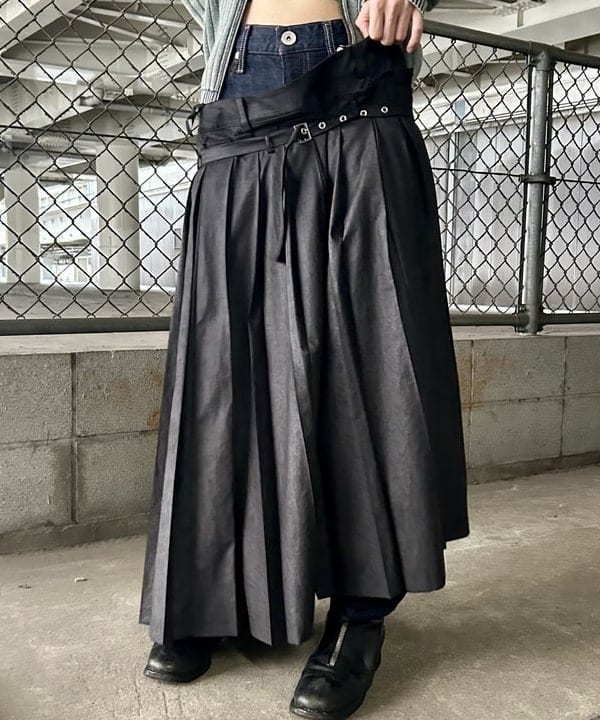 翔さんの「BEAMS WOMEN｜リラックスフィット フェード スタンド フルジップ ニット」を使ったコーディネート