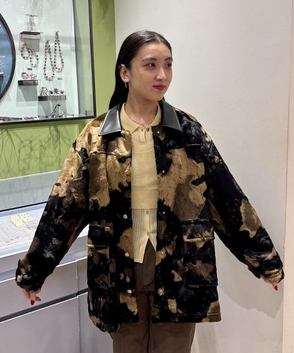 ちりこさんの「BEAMS WOMEN｜RBS / フェイクファー ステンカラー コート」を使ったコーディネート