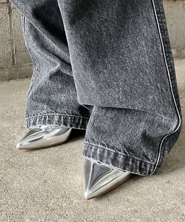 みやさかさんの「BEAMS WOMEN｜【別注】Gramicci / デニム オーバーパンツ」を使ったコーディネート