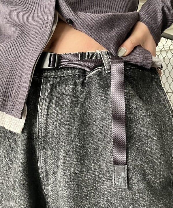 みやさかさんの「BEAMS WOMEN｜【別注】Gramicci / デニム オーバーパンツ」を使ったコーディネート