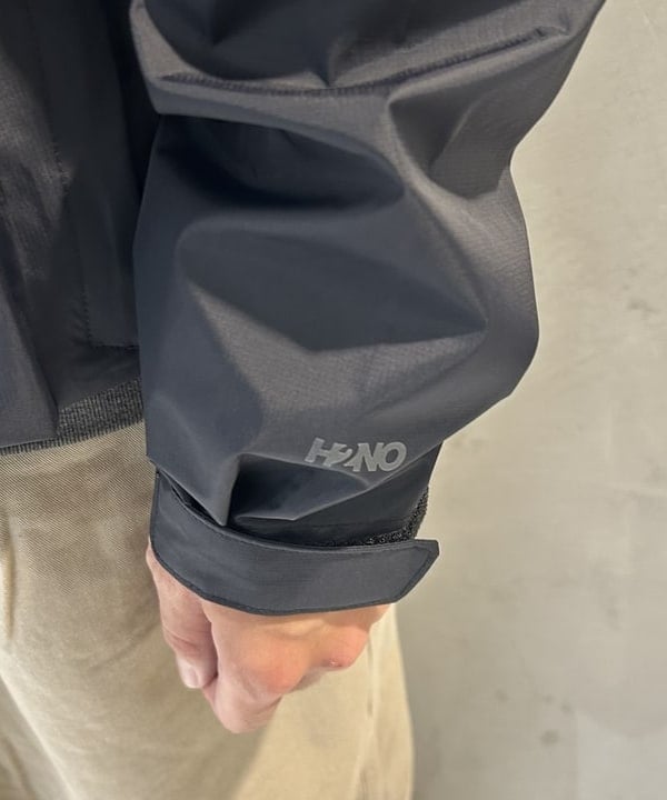 rogiさんの「BEAMS WOMEN｜patagonia / Torrentshell 3L Jacket」を使ったコーディネート