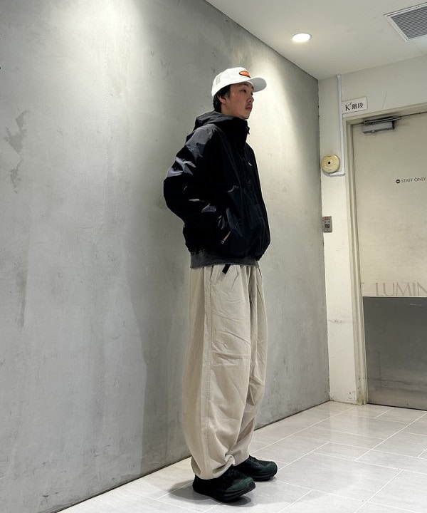 rogiさんの「BEAMS WOMEN｜patagonia / Torrentshell 3L Jacket」を使ったコーディネート