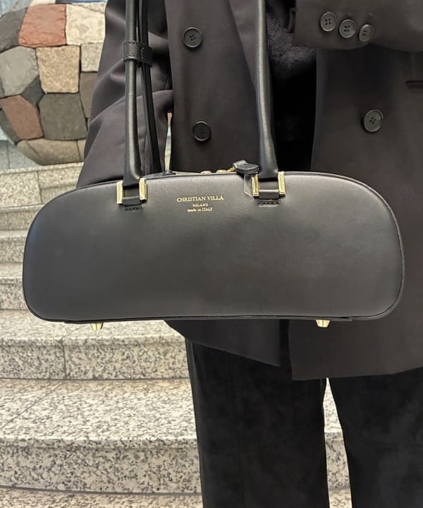 amiriさんの「BEAMS WOMEN｜RBS / カットレース ビッグカラー シャツ」を使ったコーディネート